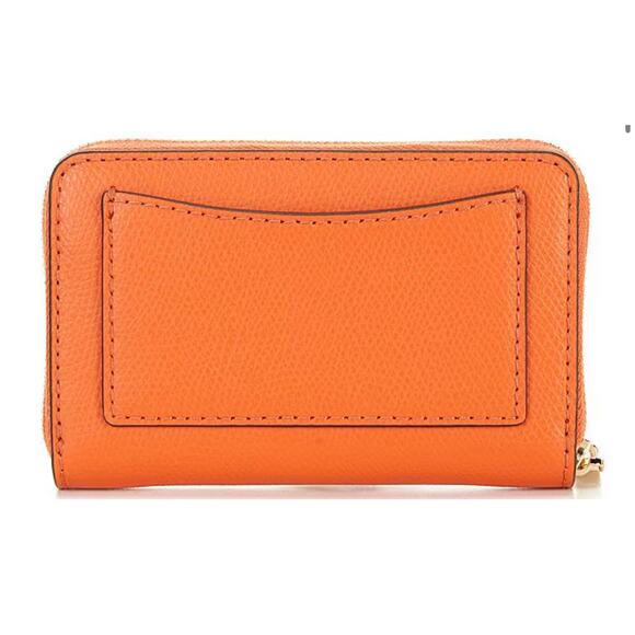 Michael Kors
Jet Set Small Zip Around Gold-Tone Hardware Card Case - Picture 2 of 3